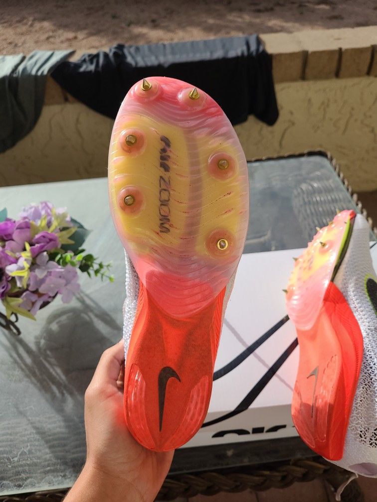 Air Zoom Victory Spikes