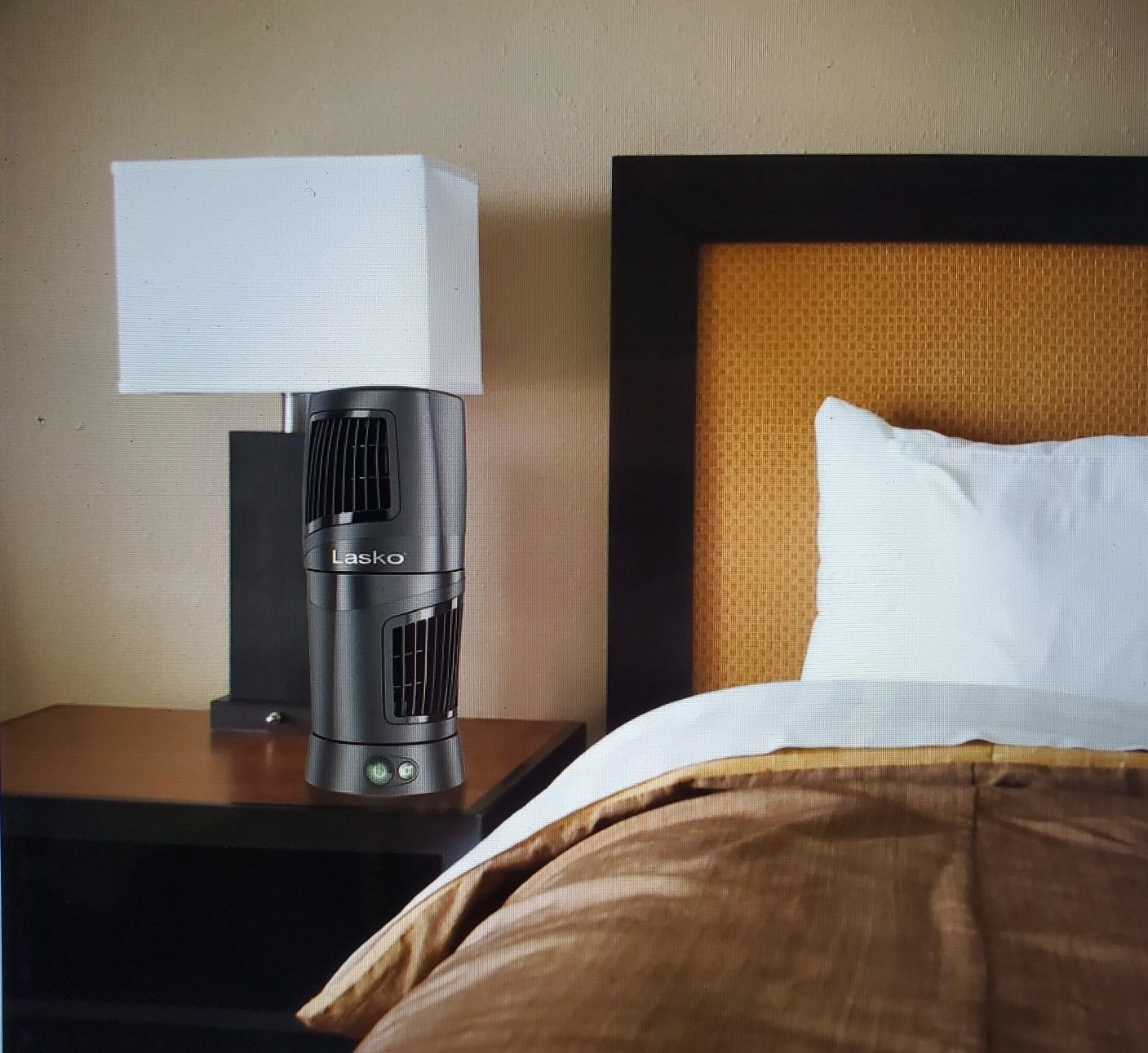 Lasko 12 in. Desktop Wind Tower Oscillating fan