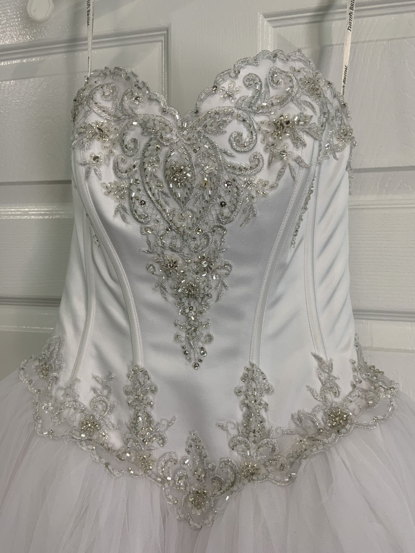 Wedding ball gown size 0-2. Perfect for sweet 16, Quinceanera or debutante ball.