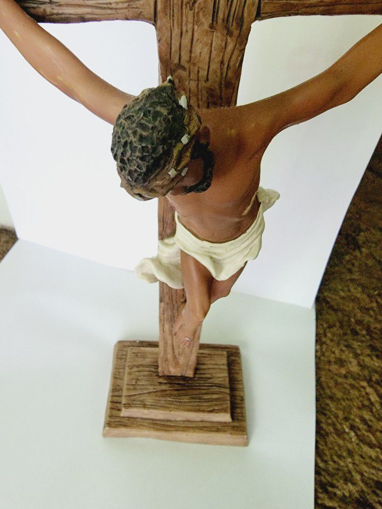 Black Jesus aromic statue 