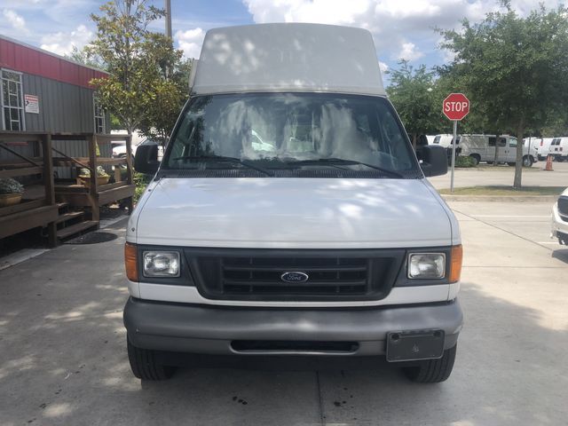 2006 Ford E350 Super Duty Cargo