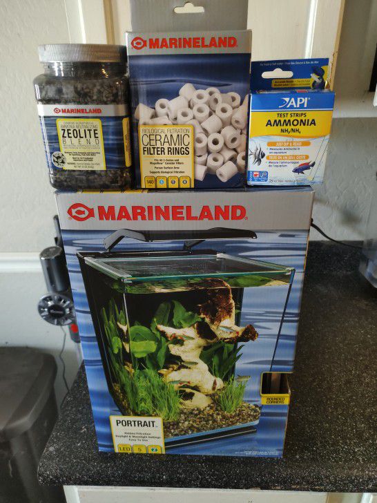 Brand New Marineland Portrait 5 Gallon Aquarium Kit