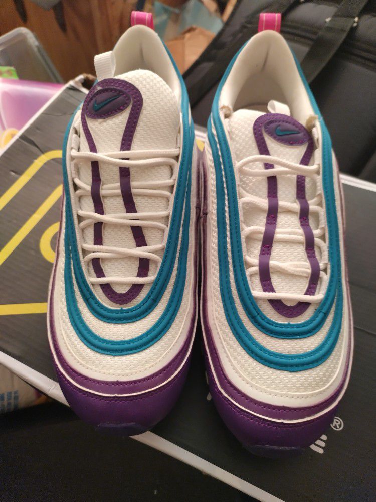 Air Max 97 (BRAND NEW) SIZE 9's