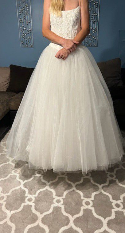 Wedding Dress Size 6/7