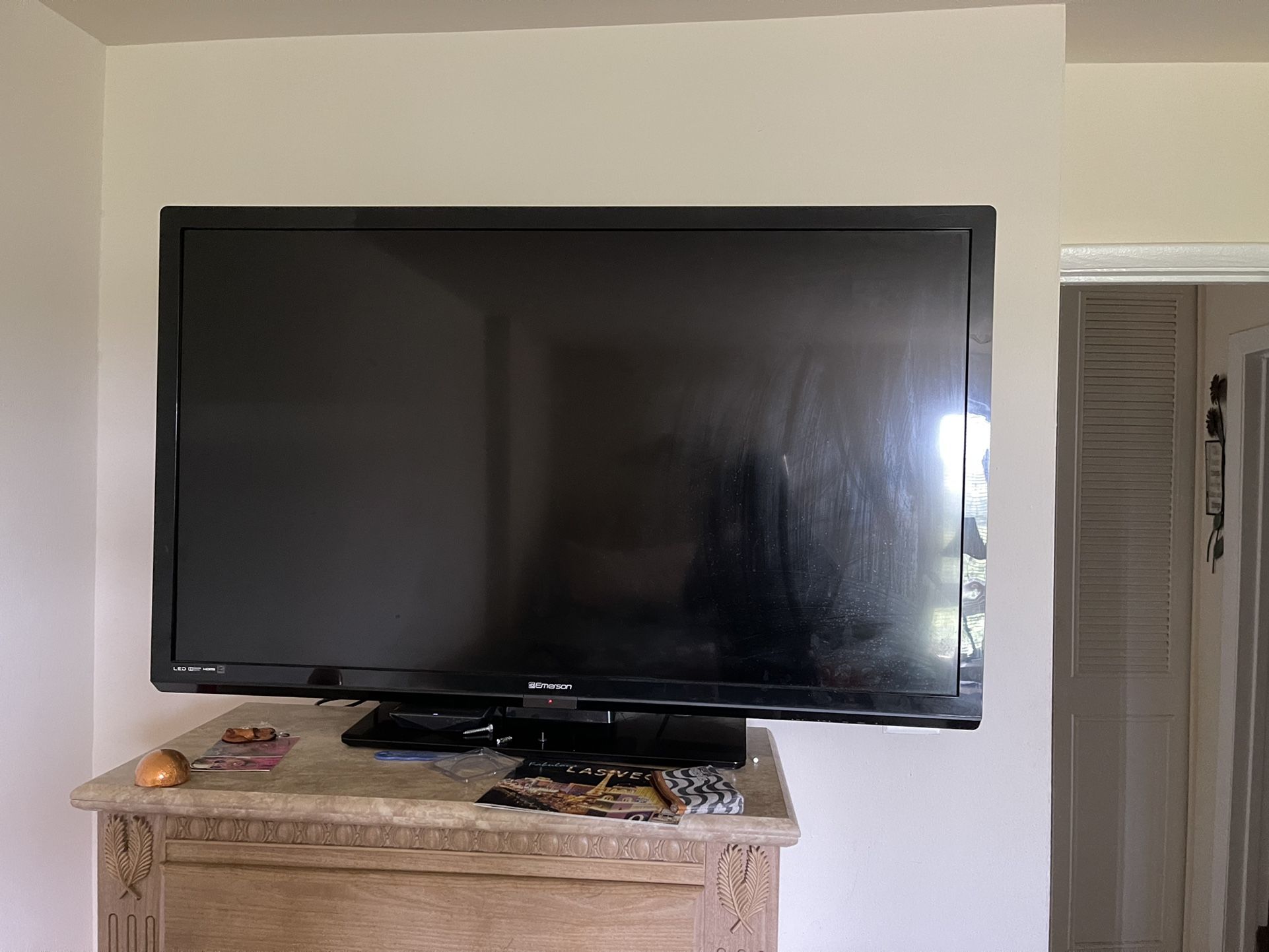55 Inch Emerson TV