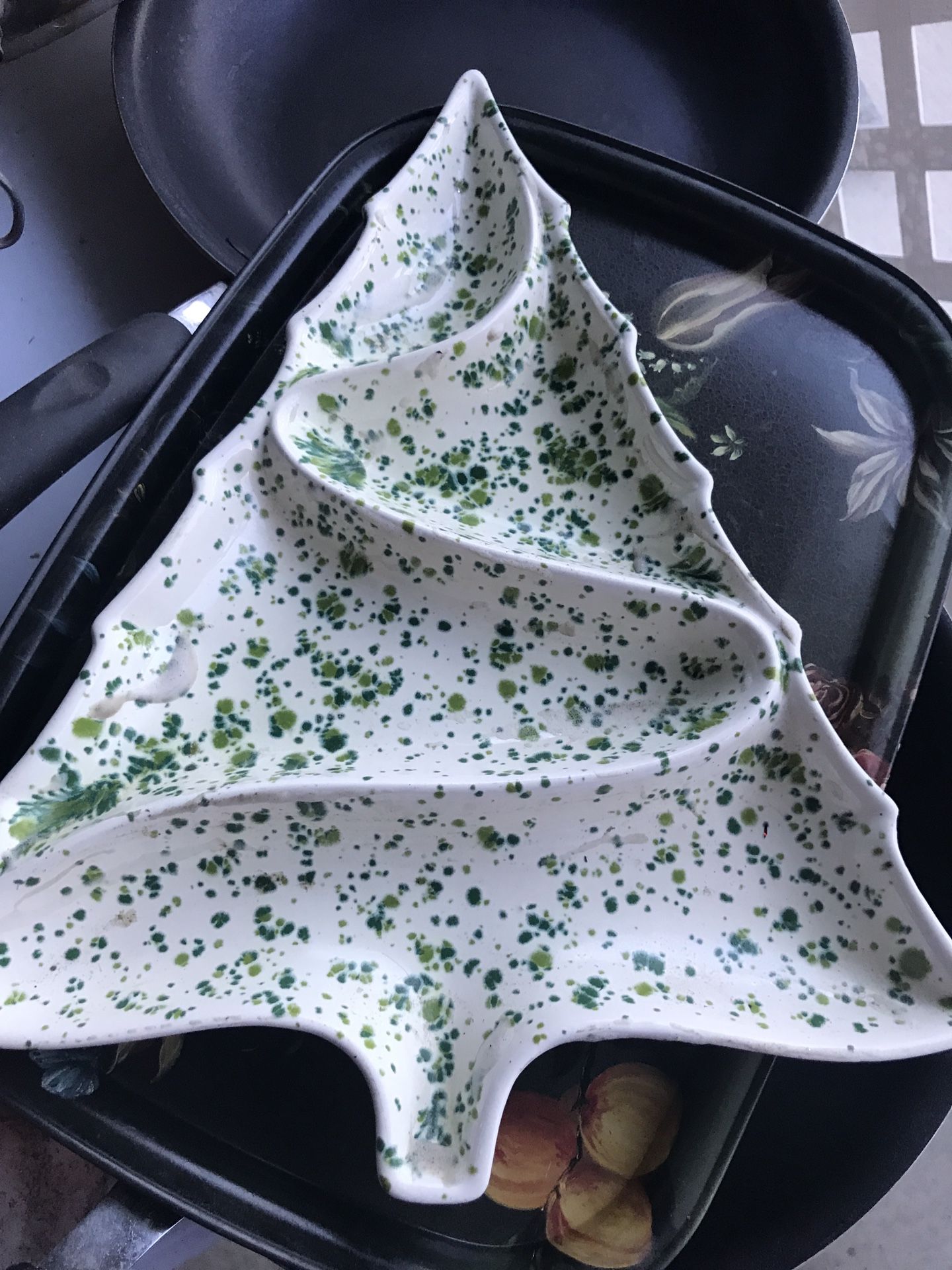 Lg Xmas Dish $4