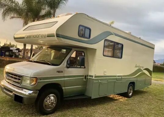 2000 Fleetwood Jamboree RV