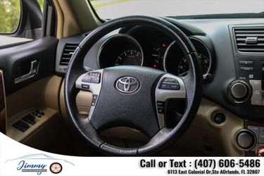 2012 Toyota Highlander Thumbnail