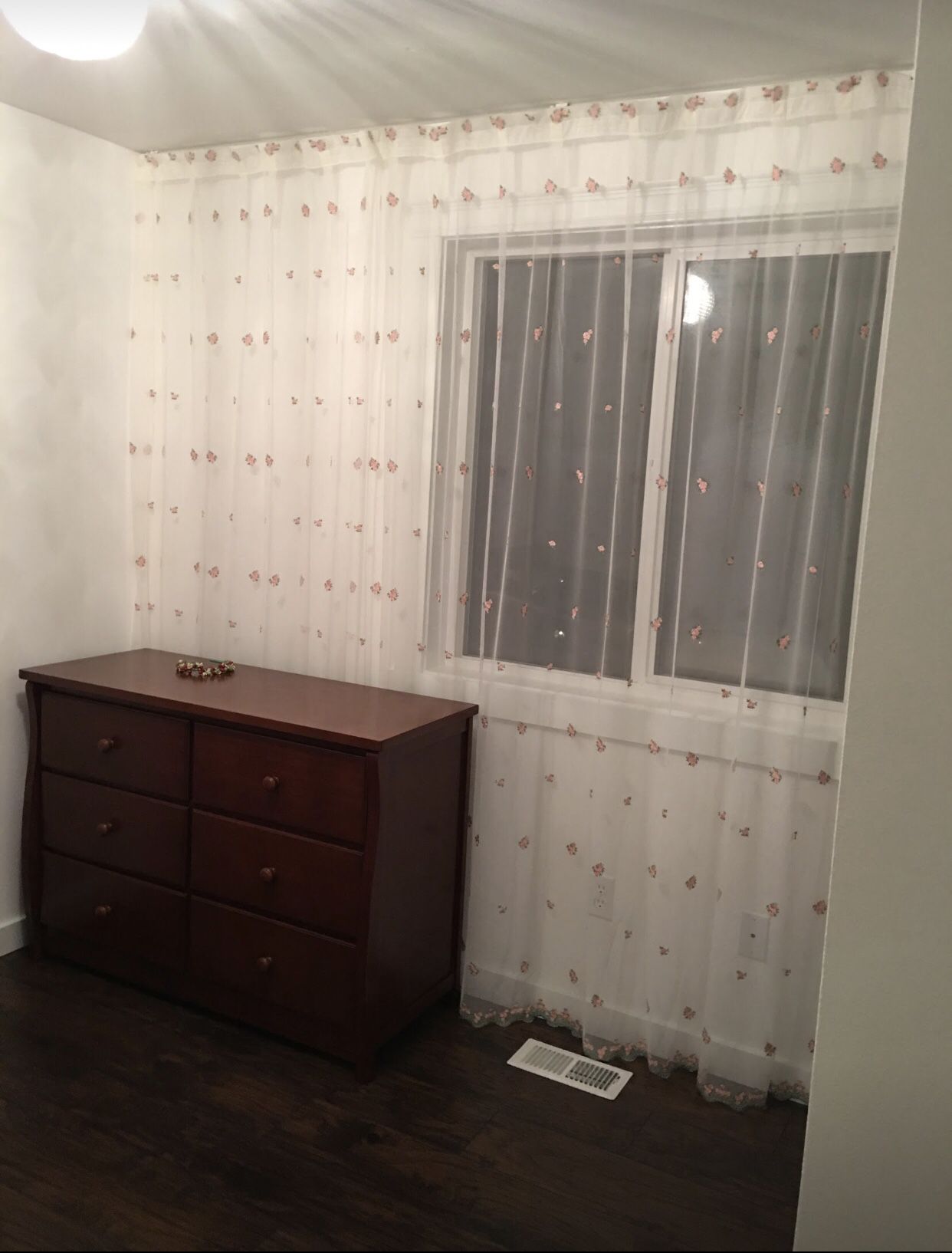 Crib Bed W 6 Drawer Dresser