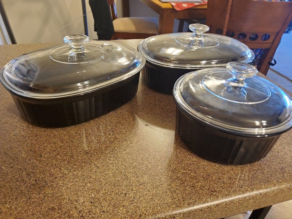 Pyrex baking dishes