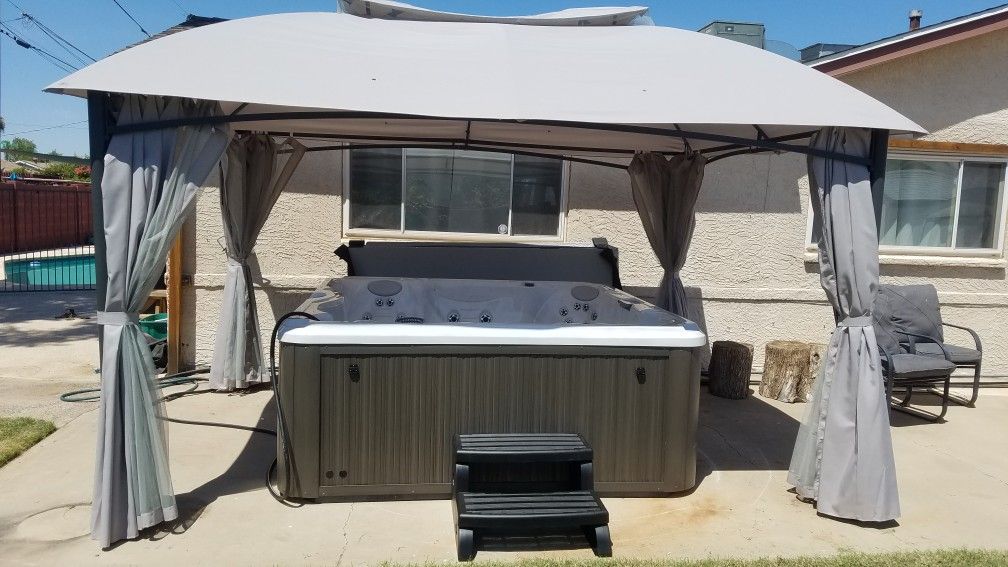 2021 Jacuzzi J275 Series Hot Tub for Sale in Phoenix, AZ OfferUp