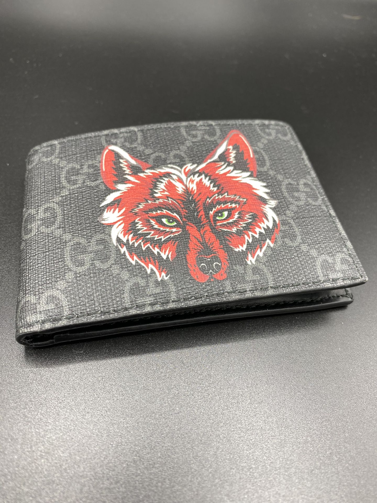 Gucci Wolf Print Wallet GG Supreme Authentic
