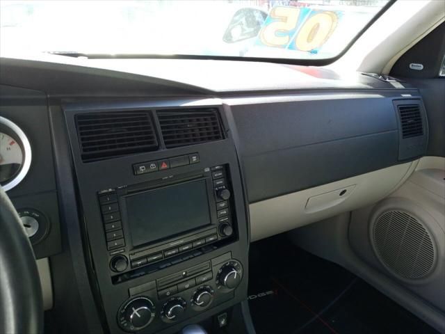 2005 Dodge Magnum