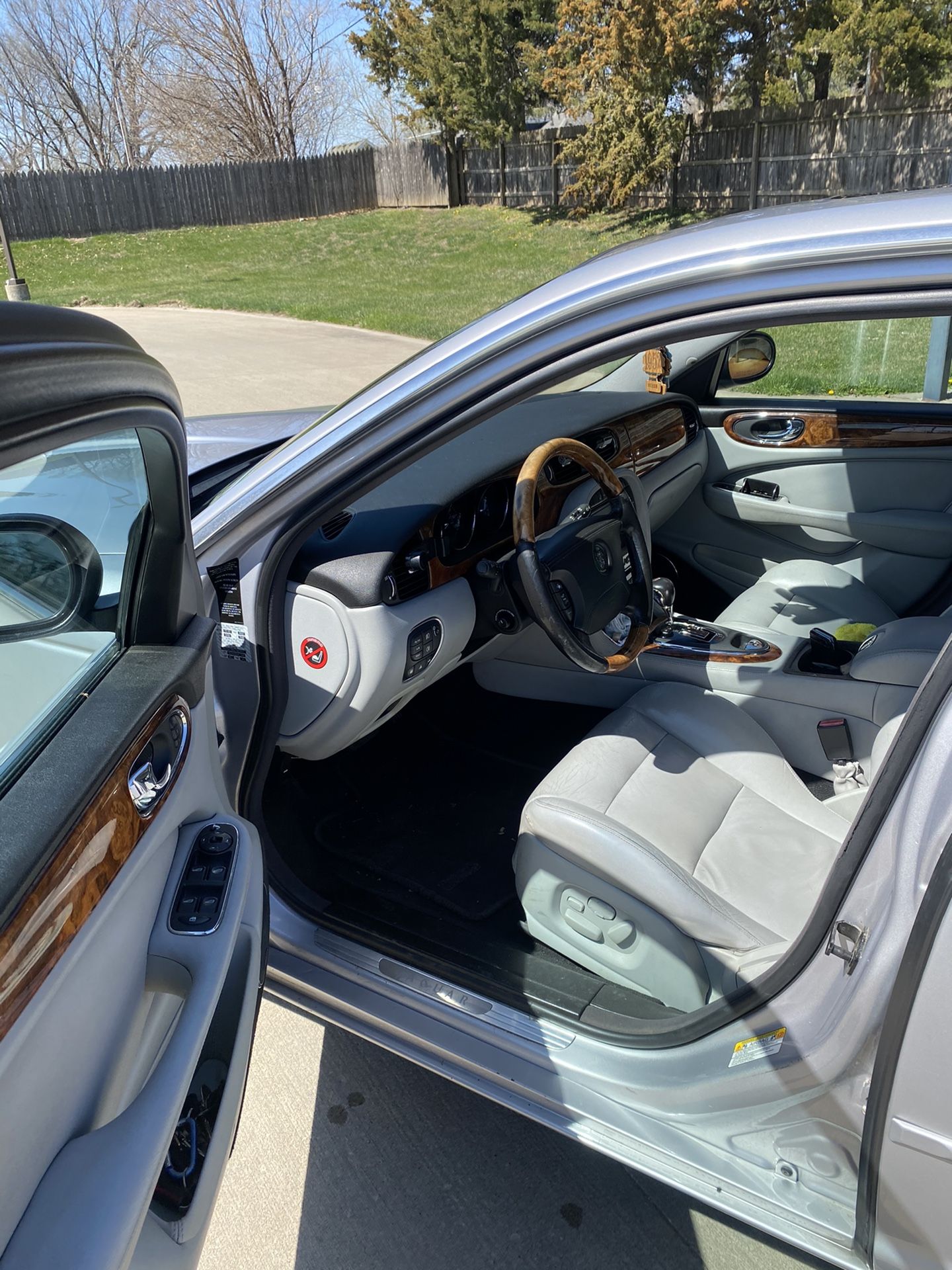 2004 Jaguar XJR