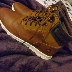 Men Timberland Boots Size 10.5 Thumbnail