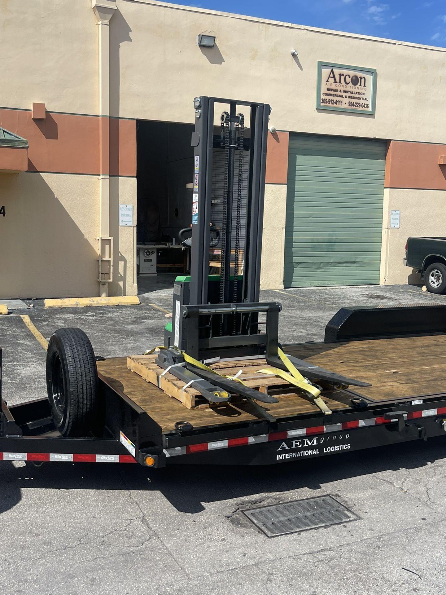 2022 Ekko Stacker Forklift 2800lbs Capacity 11.5 Foot Working Height