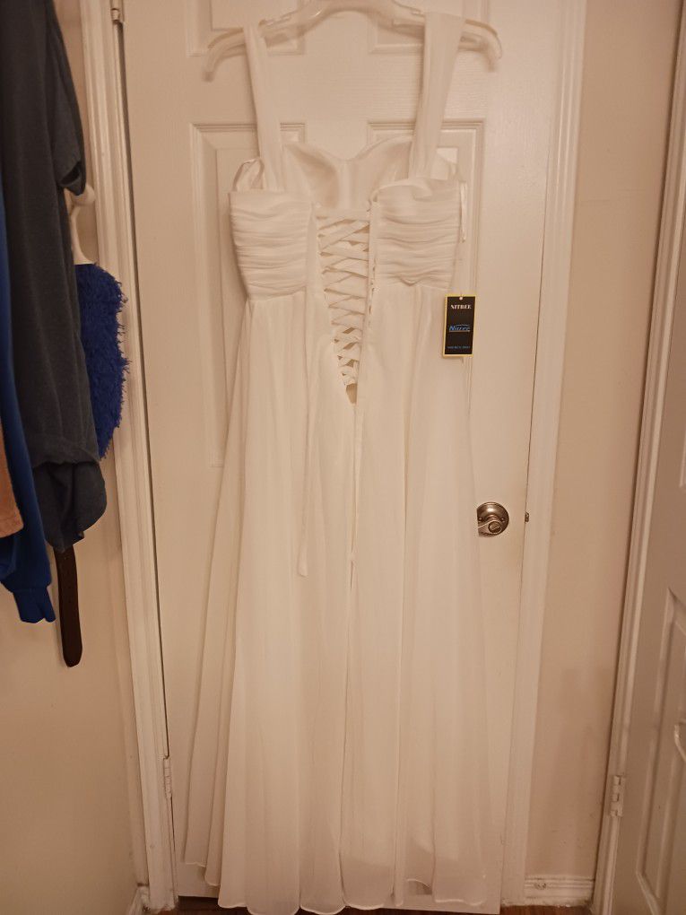 Wedding Dress *BRAND NEW*