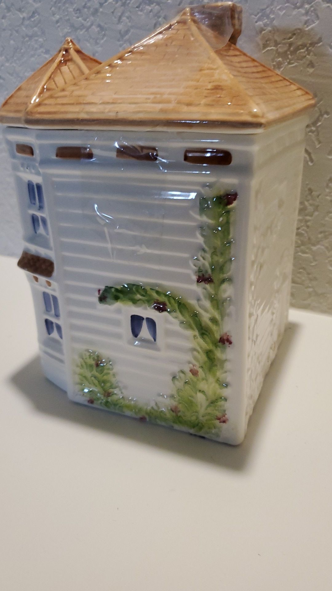 Cookie jar