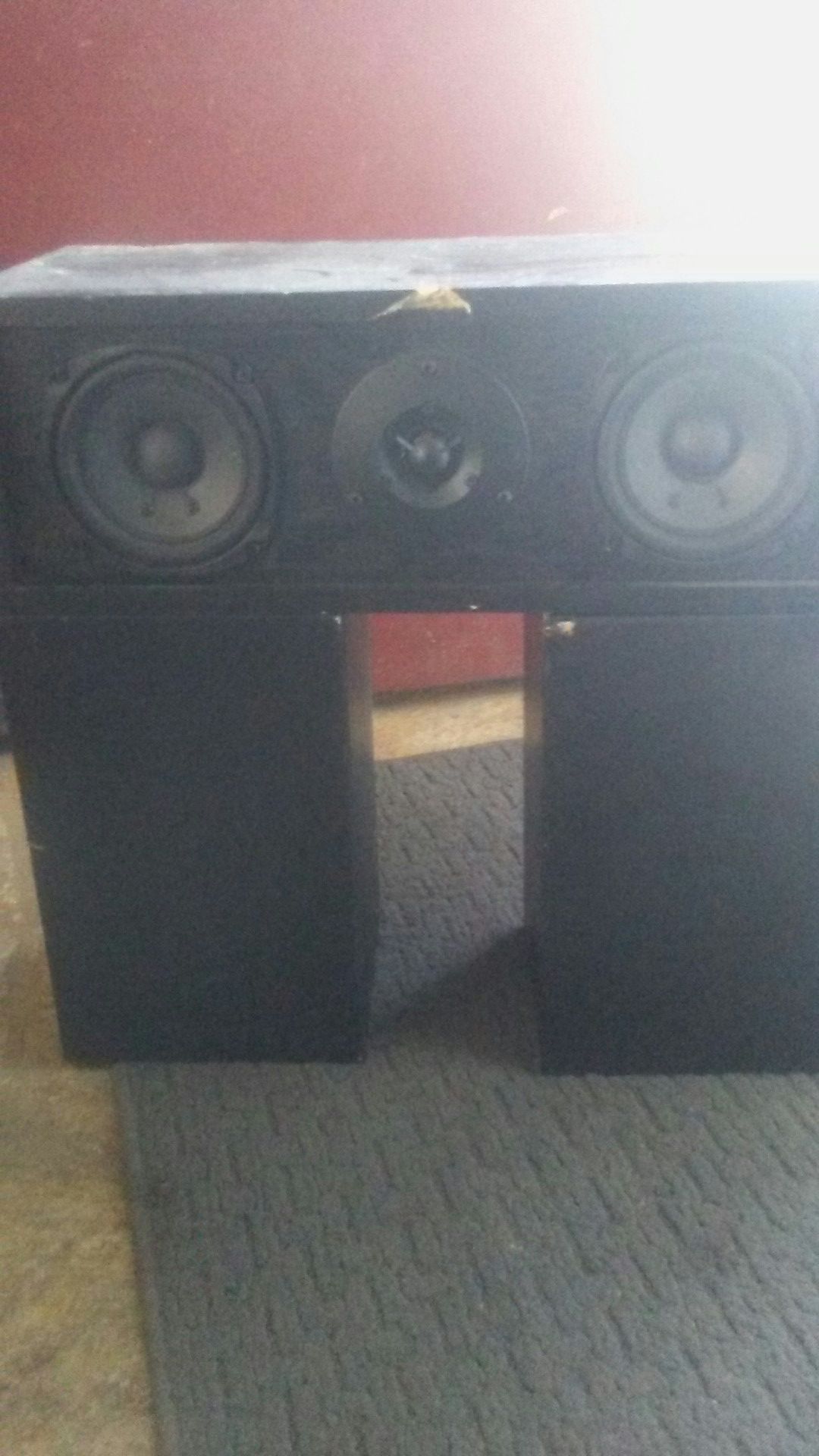 Onkyo surround speakers fusion aV s19 center and s09left and s19 right