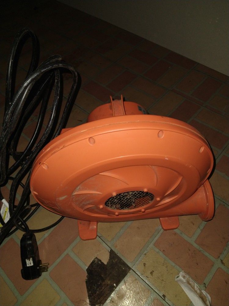 Bounce Blower