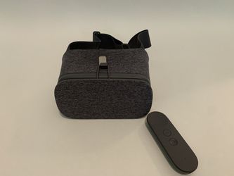 Google Daydream with controller Thumbnail