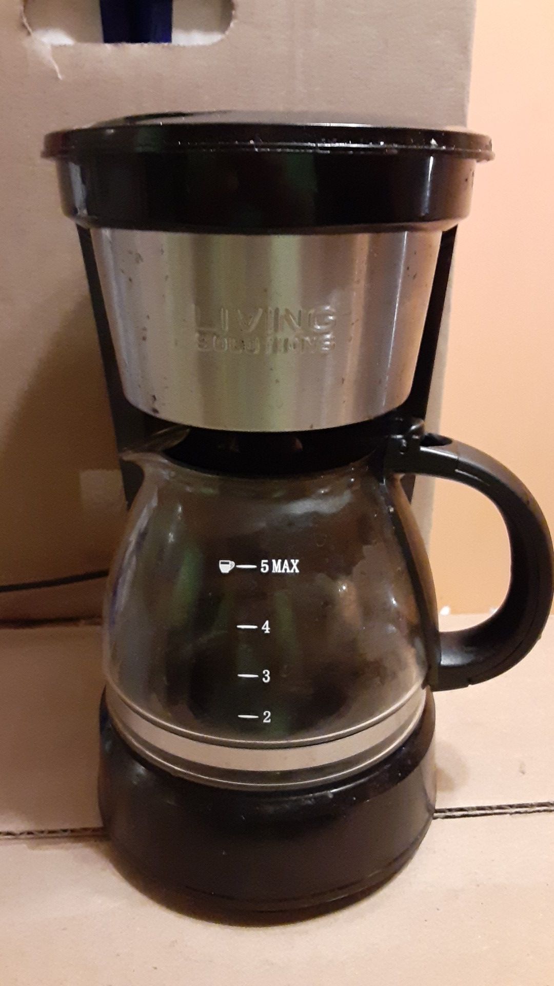 Living solutions coffee pot