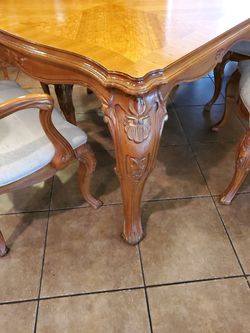Kitchen Table And 6 Chairs Thumbnail