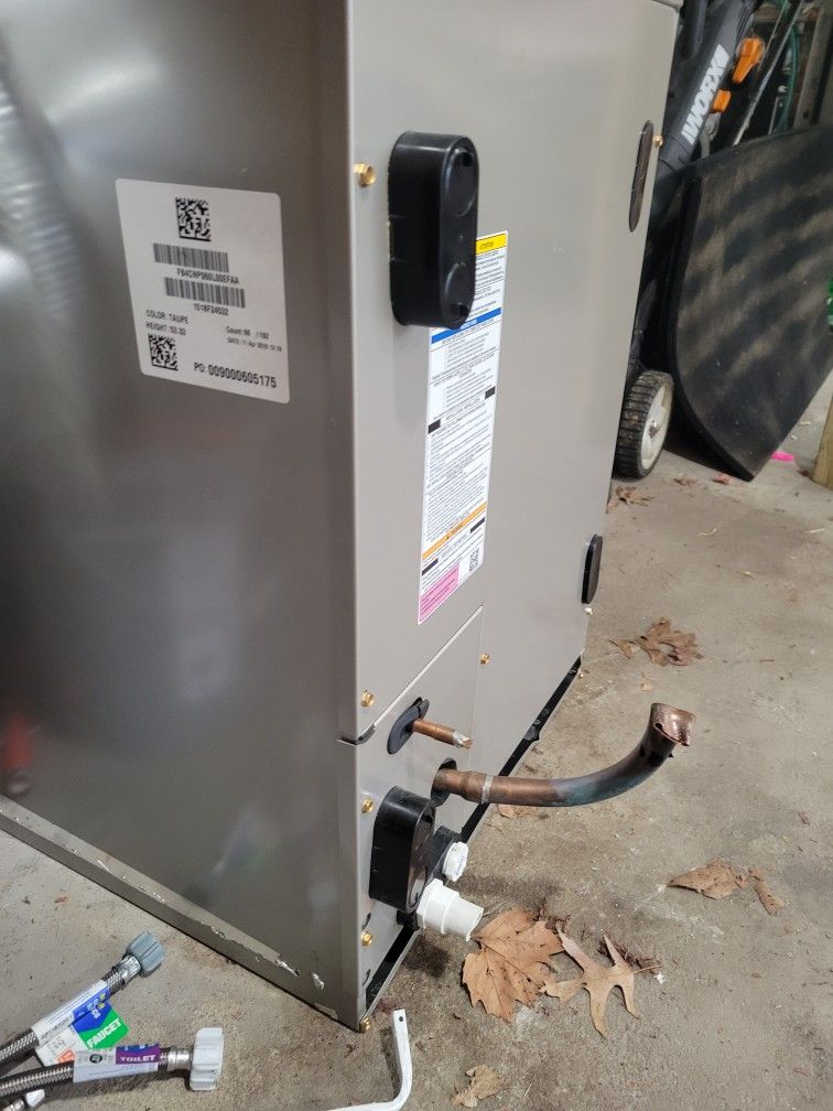 carrier 3Ton fan coil and condenser