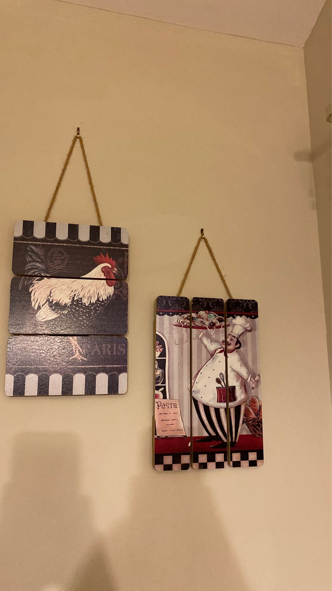 Kitchen wall decor