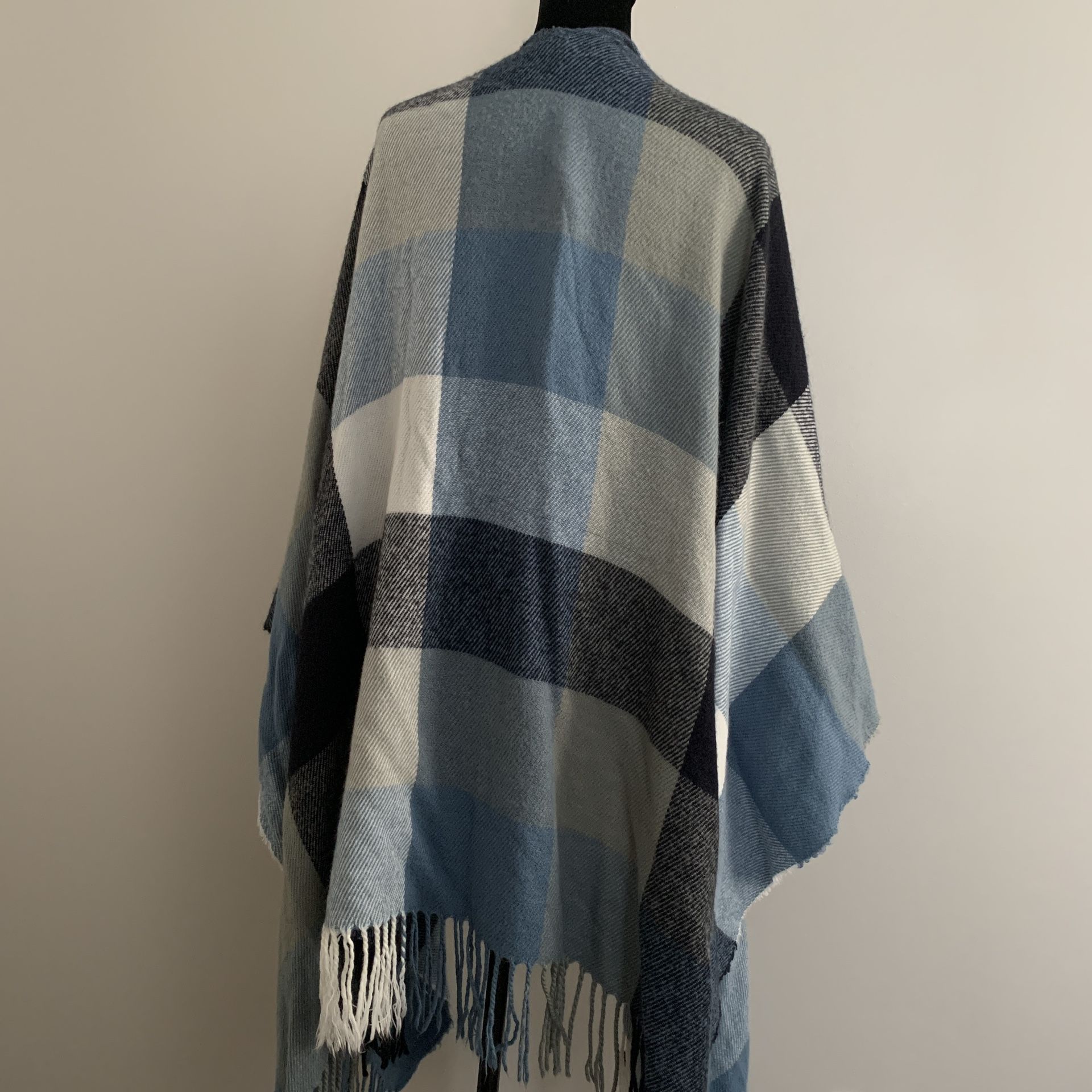 Womens Open Front Fringe Poncho One Size
