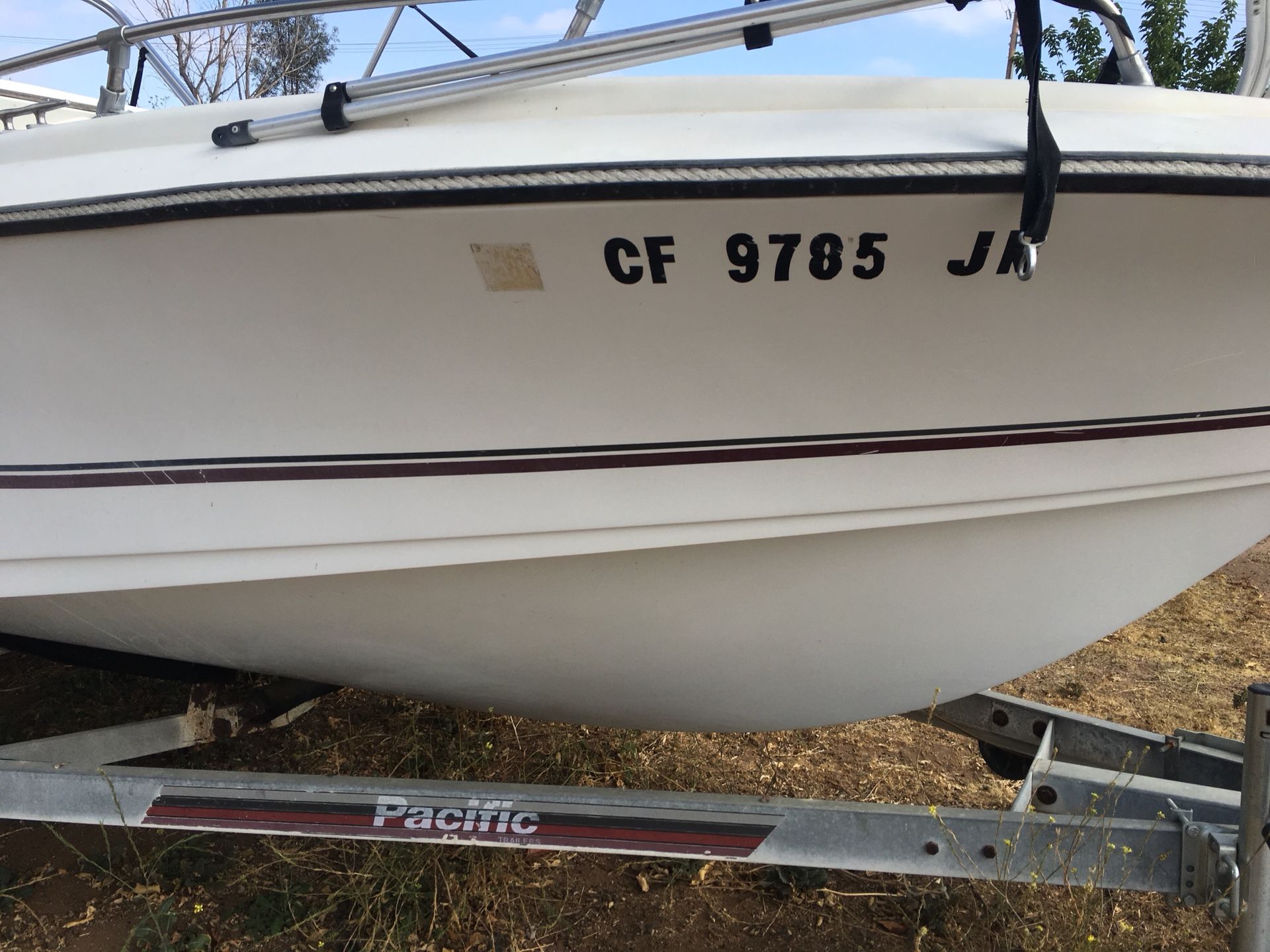 Larson DC 184 center console boat. for Sale in Wildomar, CA - OfferUp