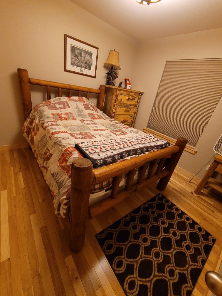 Full Size Log Bed Frame W/mattress Set