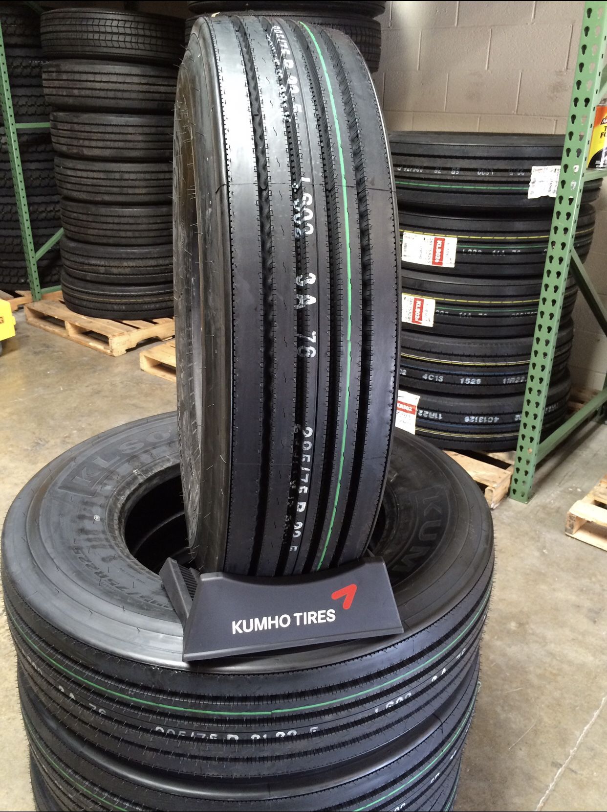 KUMHO KLS02e Steer Commercial Semi TRUCK TIRE TIRES 295/75R22.5 for