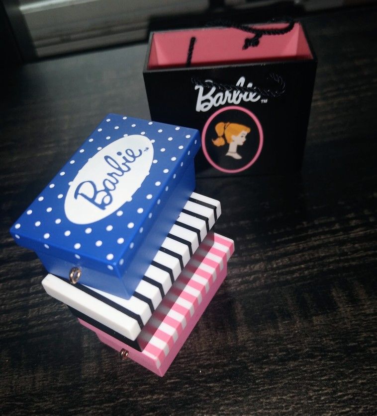 Brand New Collectible Hallmark Keepsake Ornaments (Barbie-Shopping For Shoes)