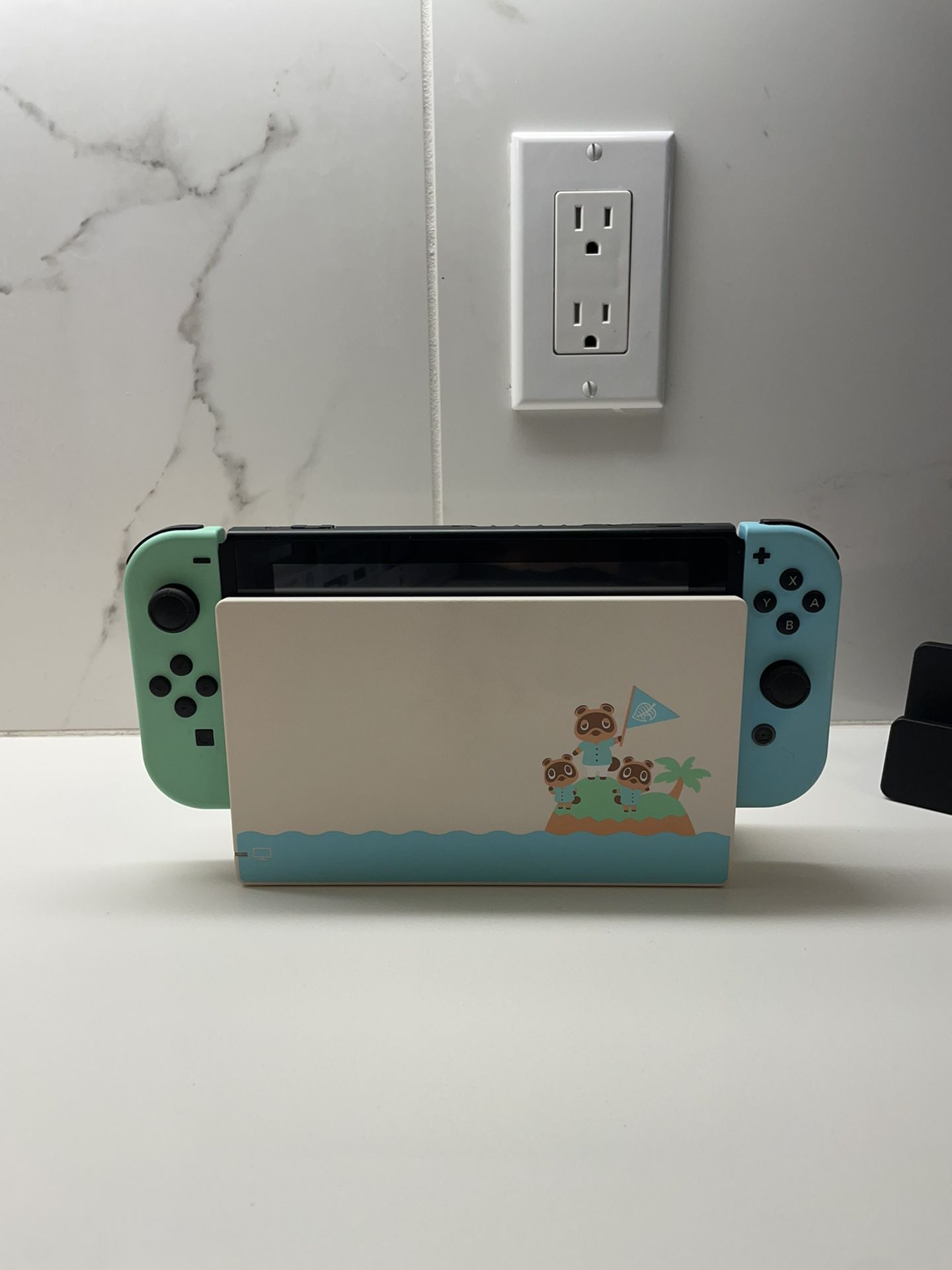 Nintendo Switch Bundle - Animal Crossing Edition