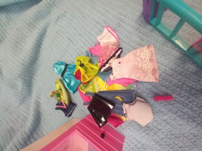 Barbie Closet With A Bunch Of Clothes