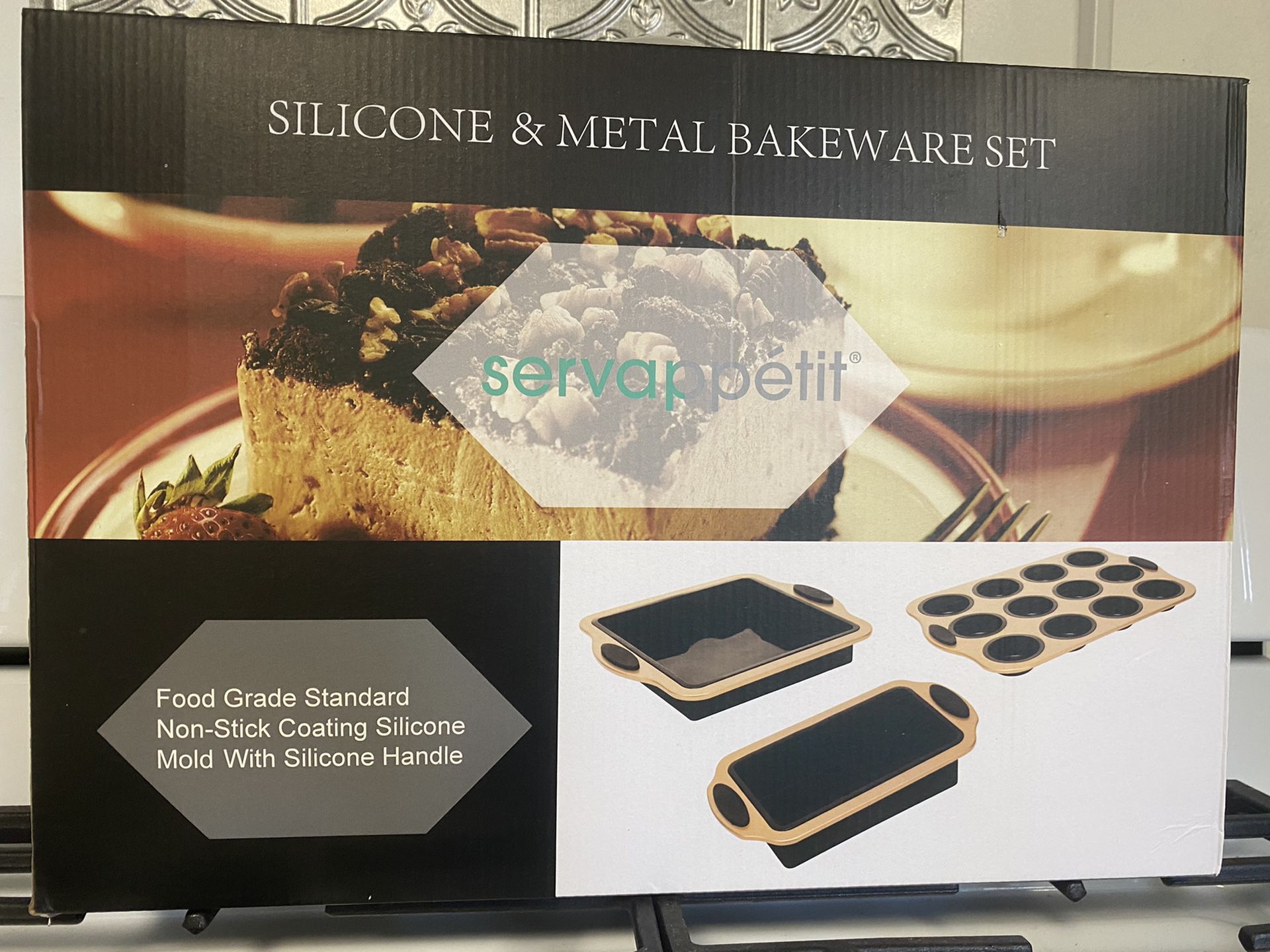 Silicone & Metal Bakeware Set *NEW