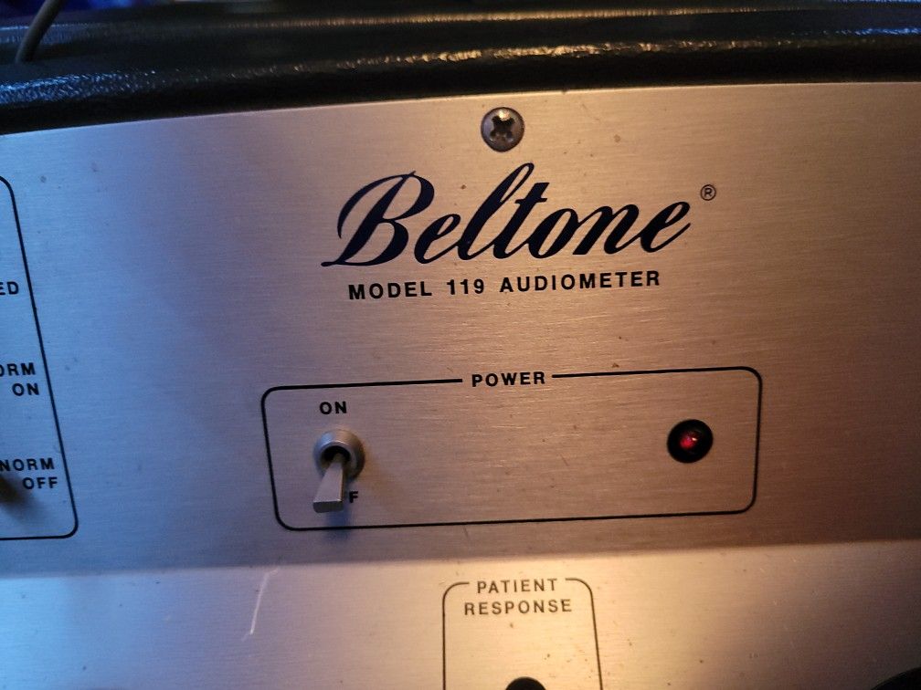 Beltone Model 119 Audiometer