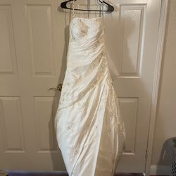 Wedding dress - Size 4 Thumbnail