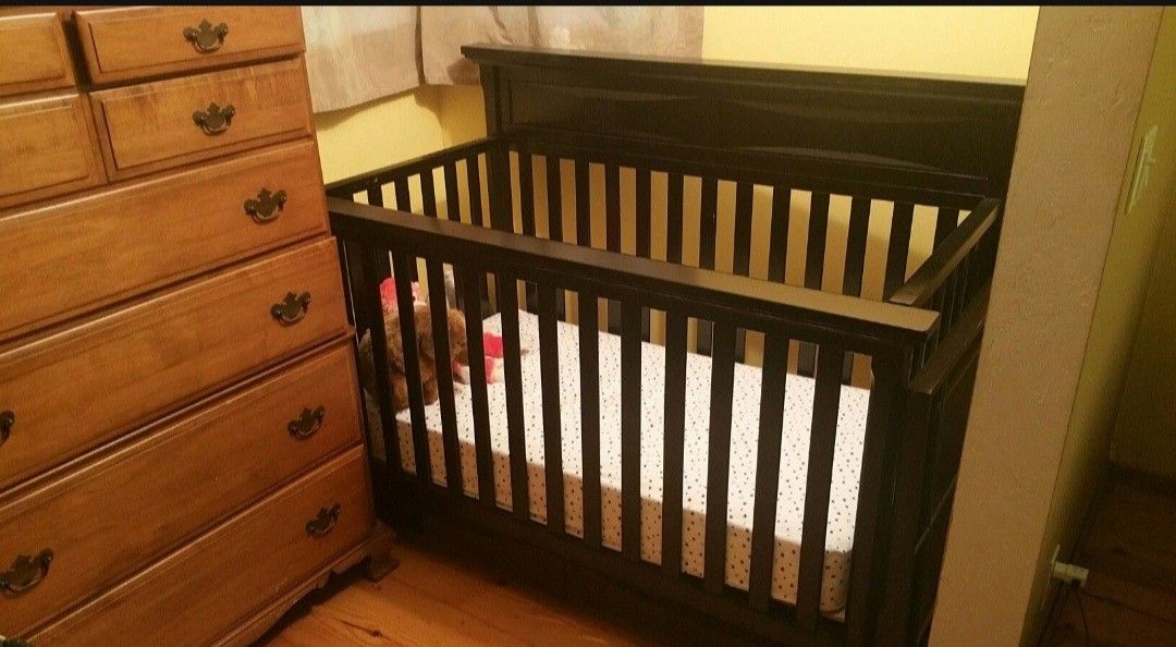 Simmons Wooden Baby Crib