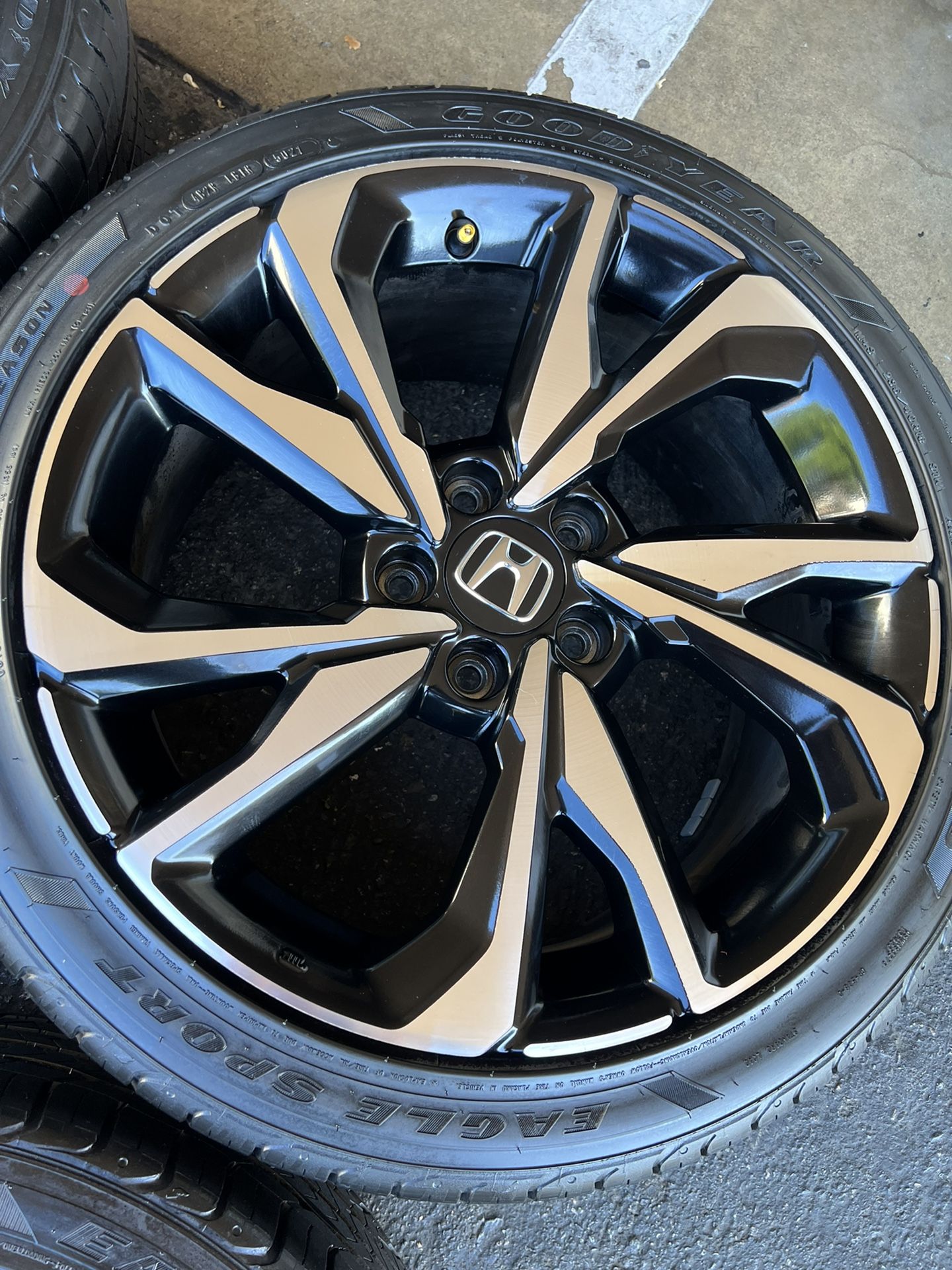 Rims Tires 18x8 5x114.3 Oem Honda Civic Sport Si