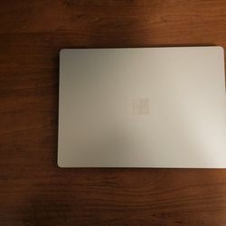 Microsoft surface 4 laptop Thumbnail