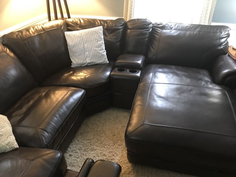 Bentley Sectional Leather Sofas Havertys