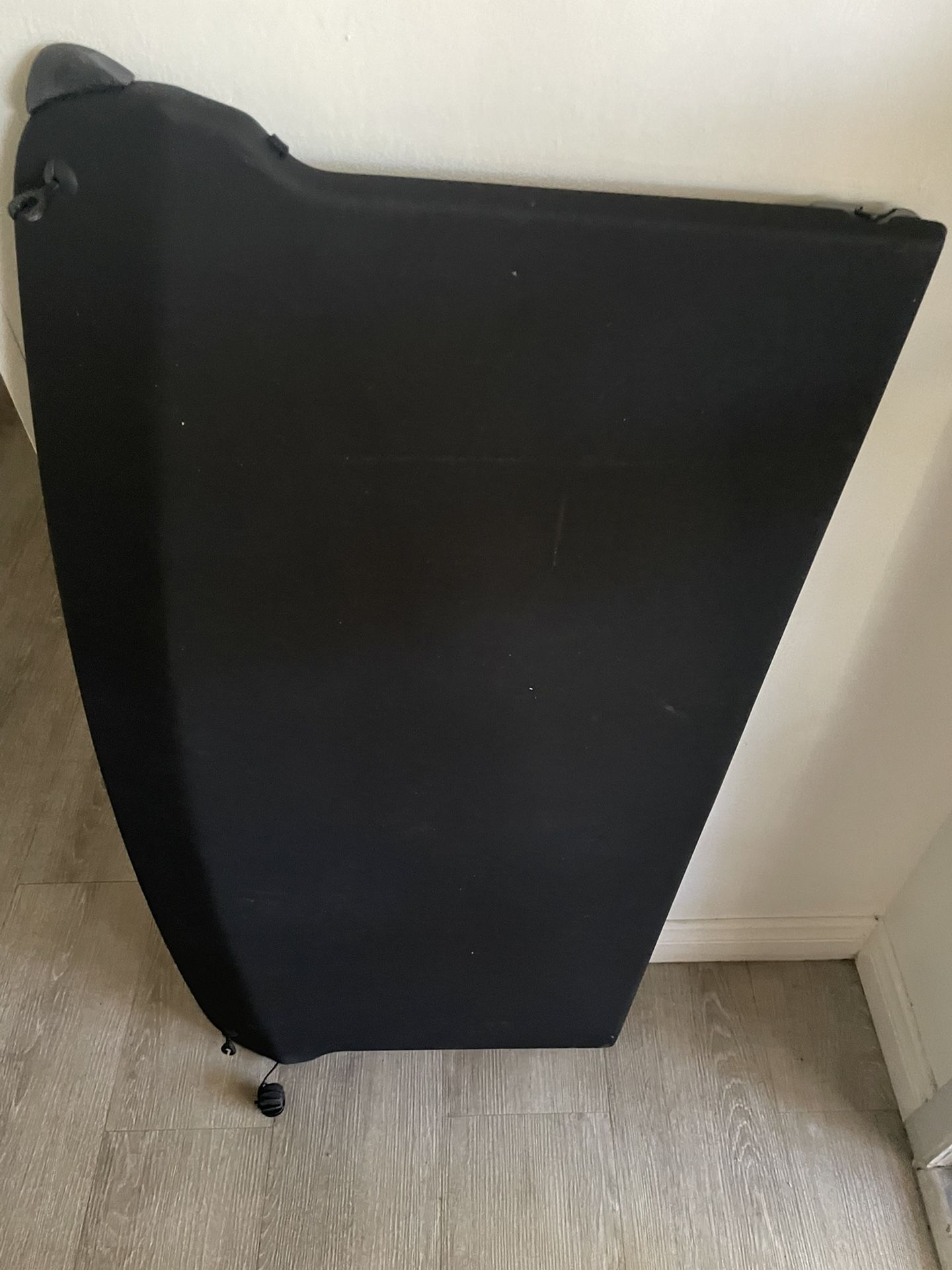 Land Rover Evoque Trunk Cargo Cover