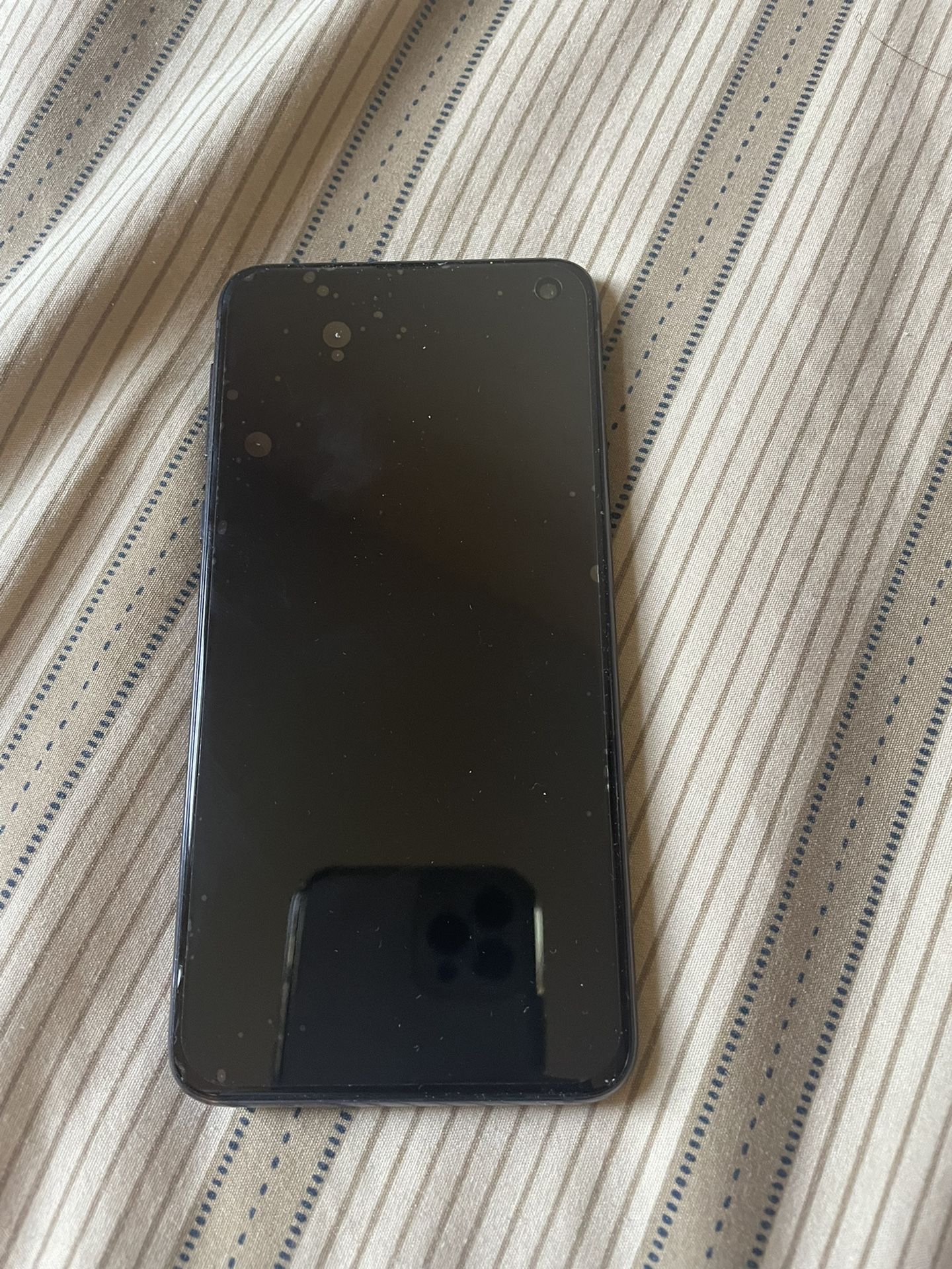 Samsung S10e