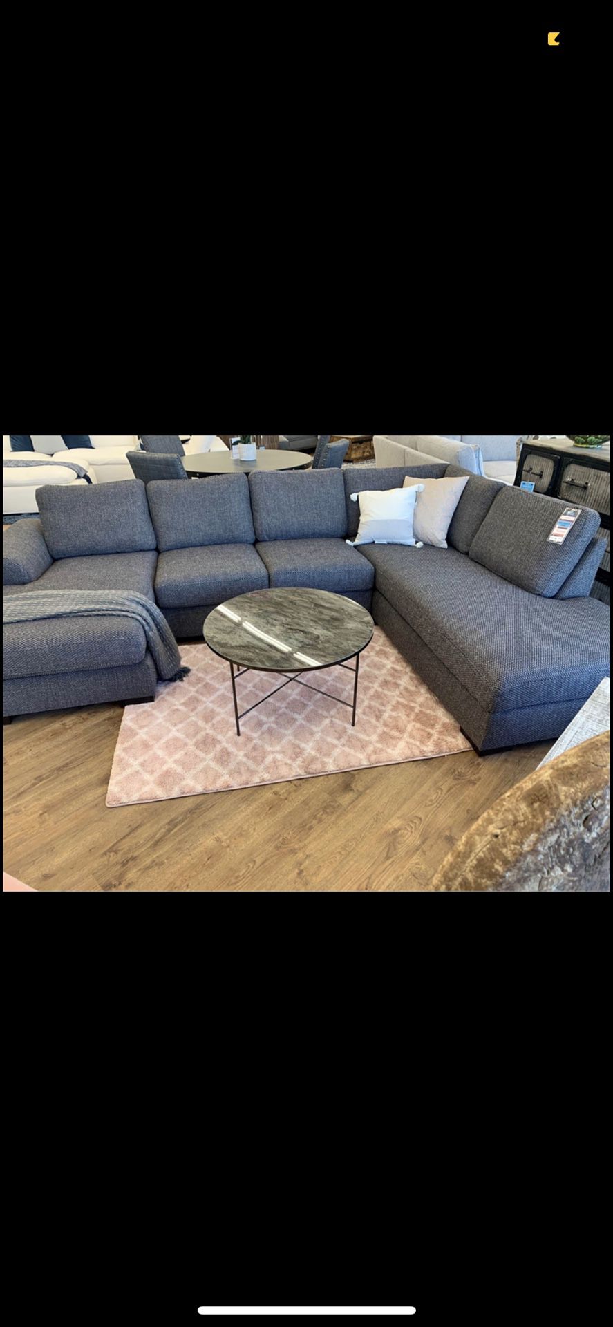 Beautiful U-shaped sectional sofa!! IN STOCK , multiple colors😏😏