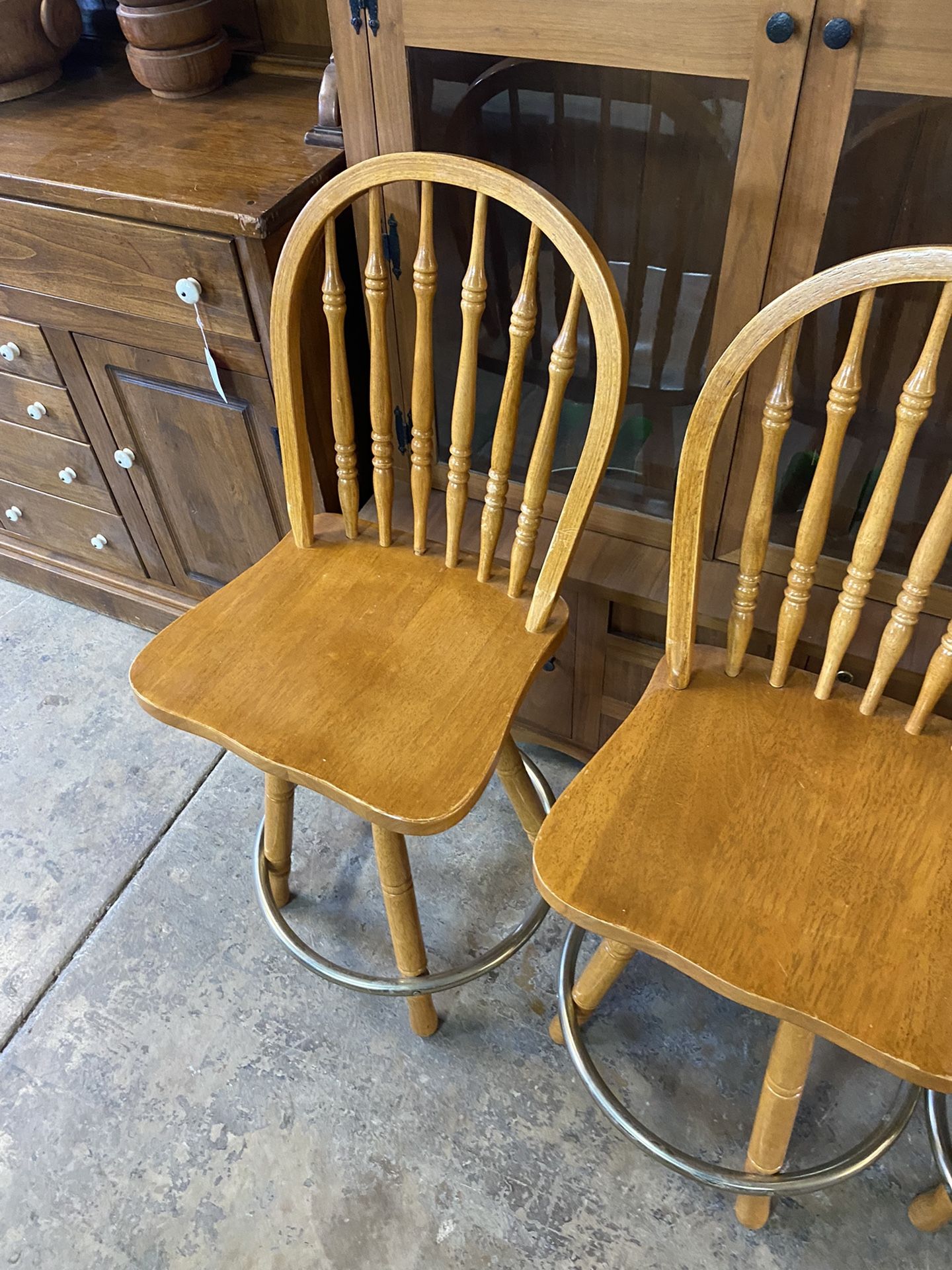 Set Of 5 Wood Spinning Bar Stools