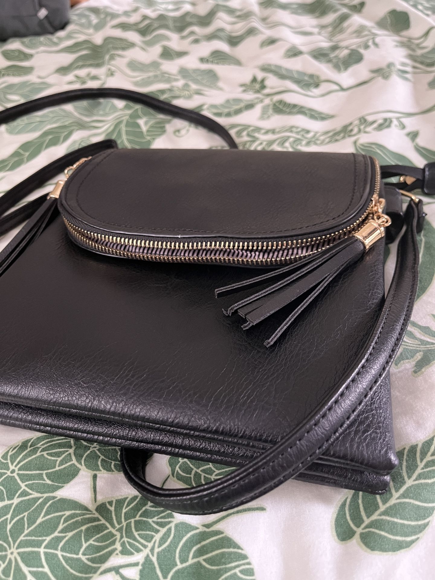 Cross Body Black Purse With Tassel