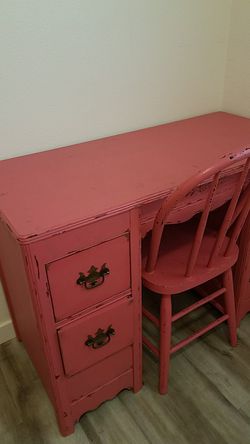 vintage style Pink Desk with chair Thumbnail