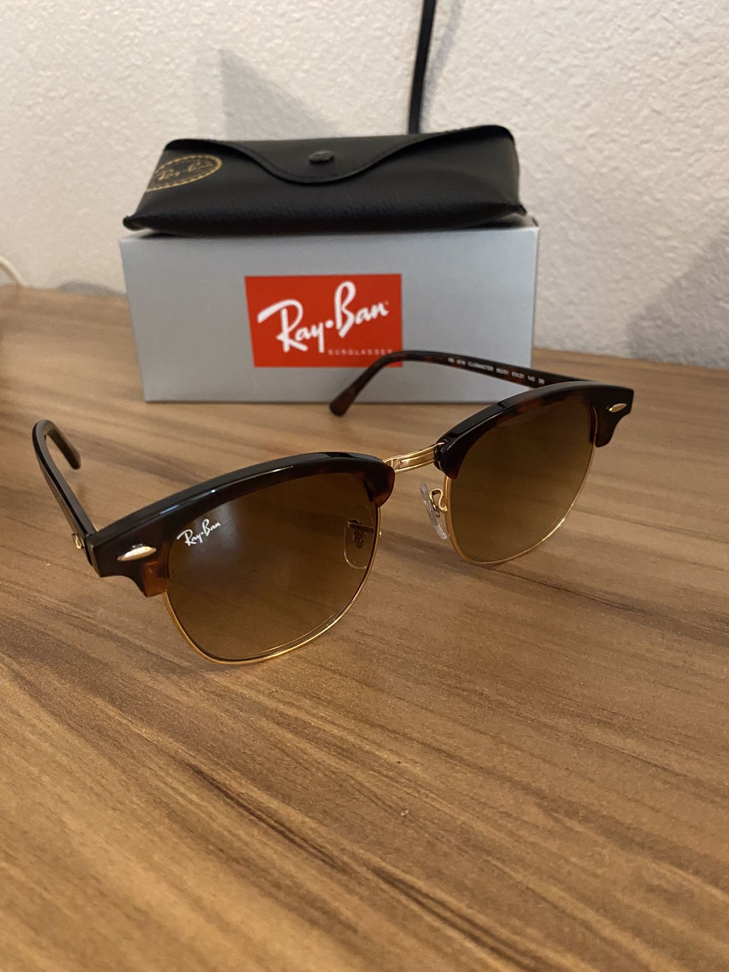 Brand new RB3016 Ray Ban Club Master Tortoise